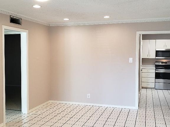 4th image of 11122 Valleydale Dr