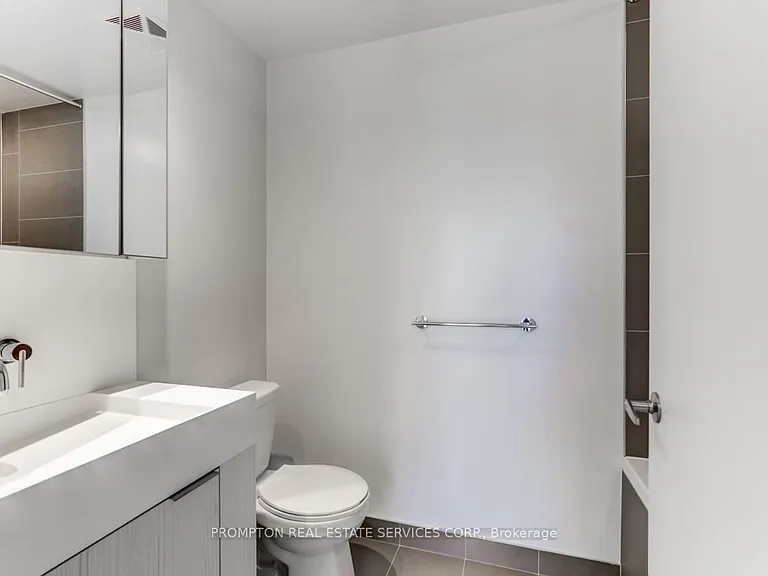 20 Richardson St #1707 — Photo 10