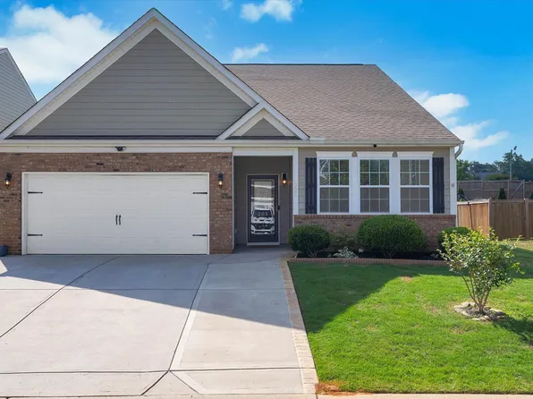 205 Hartwood Lake Ln, Greer, SC 29650