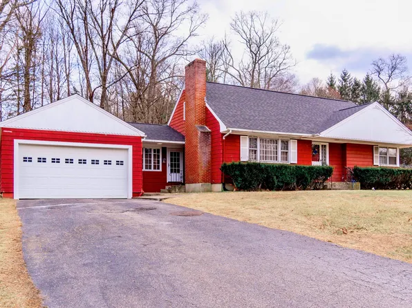 14 OAKWOOD Drive, Windham, CT 06280