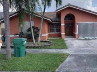 13533 SW 183rd Ter, Miami, FL 33177