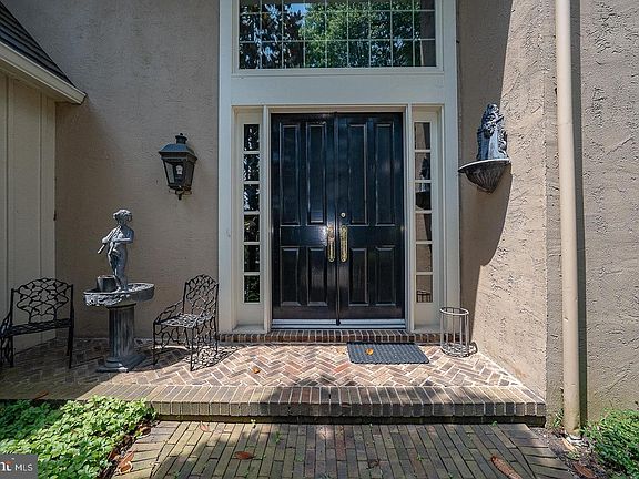 5th image of 1241 Denbigh Ln