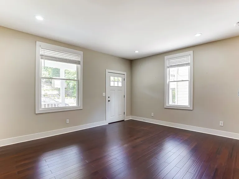5107 Marion Ave — Photo 3