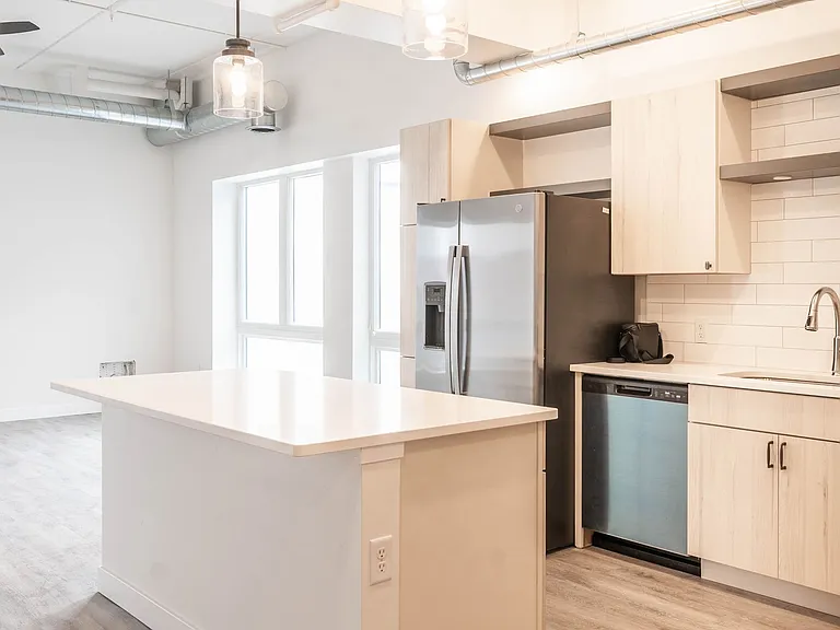 130 Main St — Photo 7