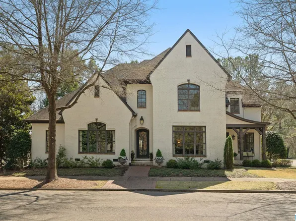 2504 Ashford Pl, Birmingham, AL 35243