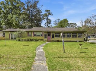 1317 6th Ave, Picayune, MS 39466
