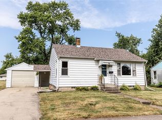 408 3rd Ave, Clarence, IA 52216