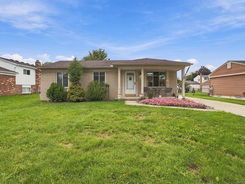 1st image of 35537 Connecticut Dr
