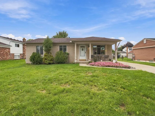 35537 Connecticut Dr, Sterling Heights, MI 48310