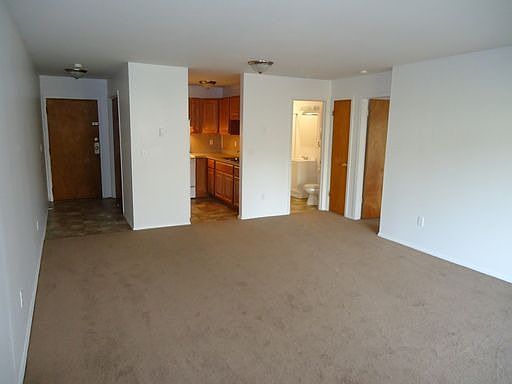 2nd image of 141 Cemetery Rd APT I