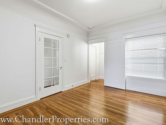 5th image of 1135 Bay St APT 11