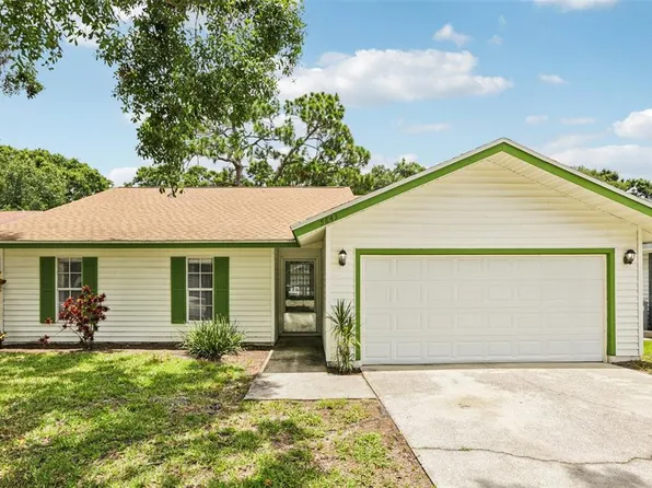 5843 Darren Ct N, Clearwater, FL 33760