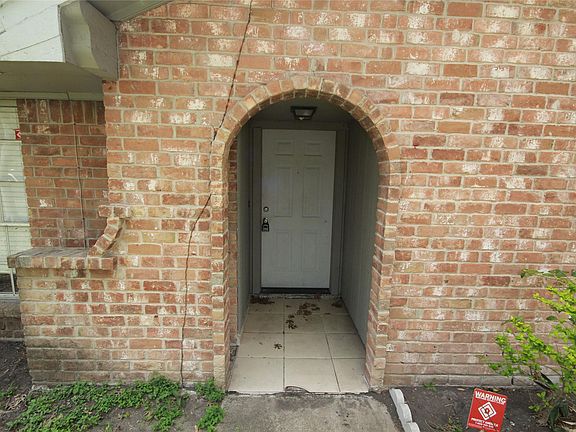 3rd image of 7623 Alperton Dr