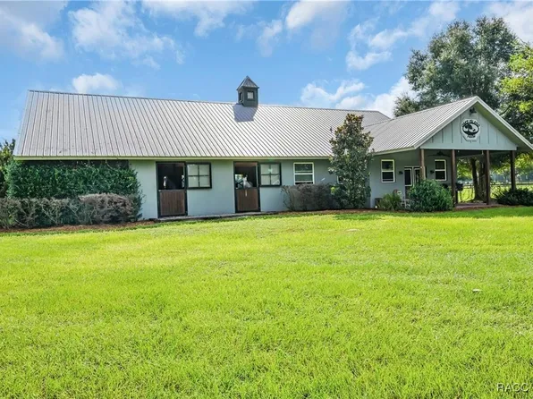 6155 NW 145th Avenue Rd, Morriston, FL 32668