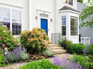 24 Jasmine Dr, Worcester, MA 01605