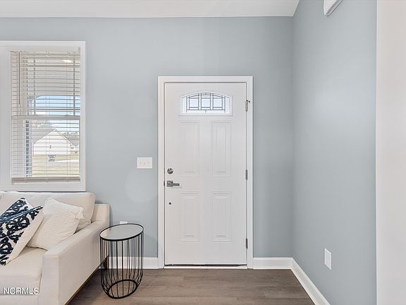 3rd image of 9093 Byron Court