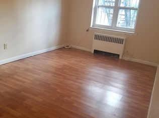 (Undisclosed Address), Fresh Meadows, NY 11365