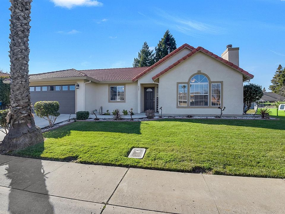 1st image of 1587 Saint Andrews Dr