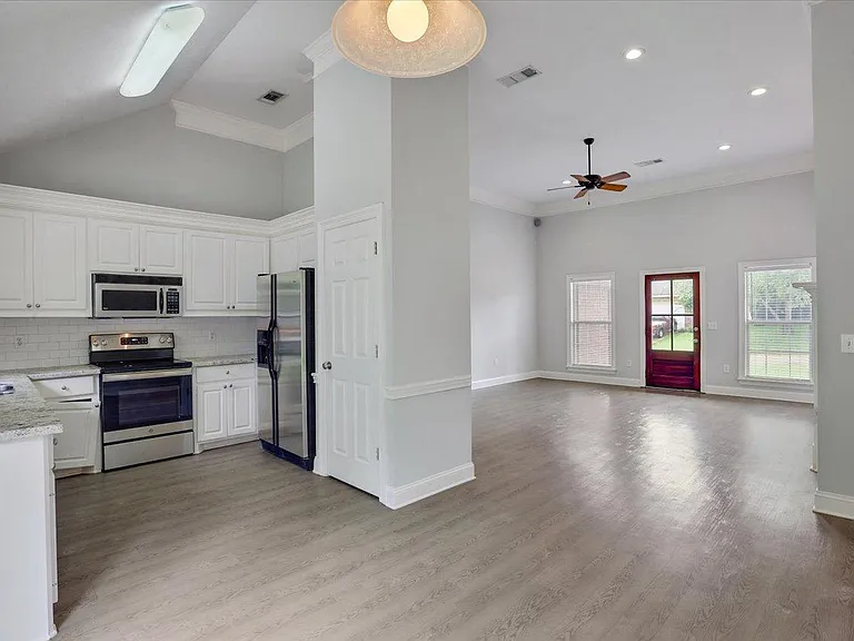 428 Wildberry Cir — Photo 12