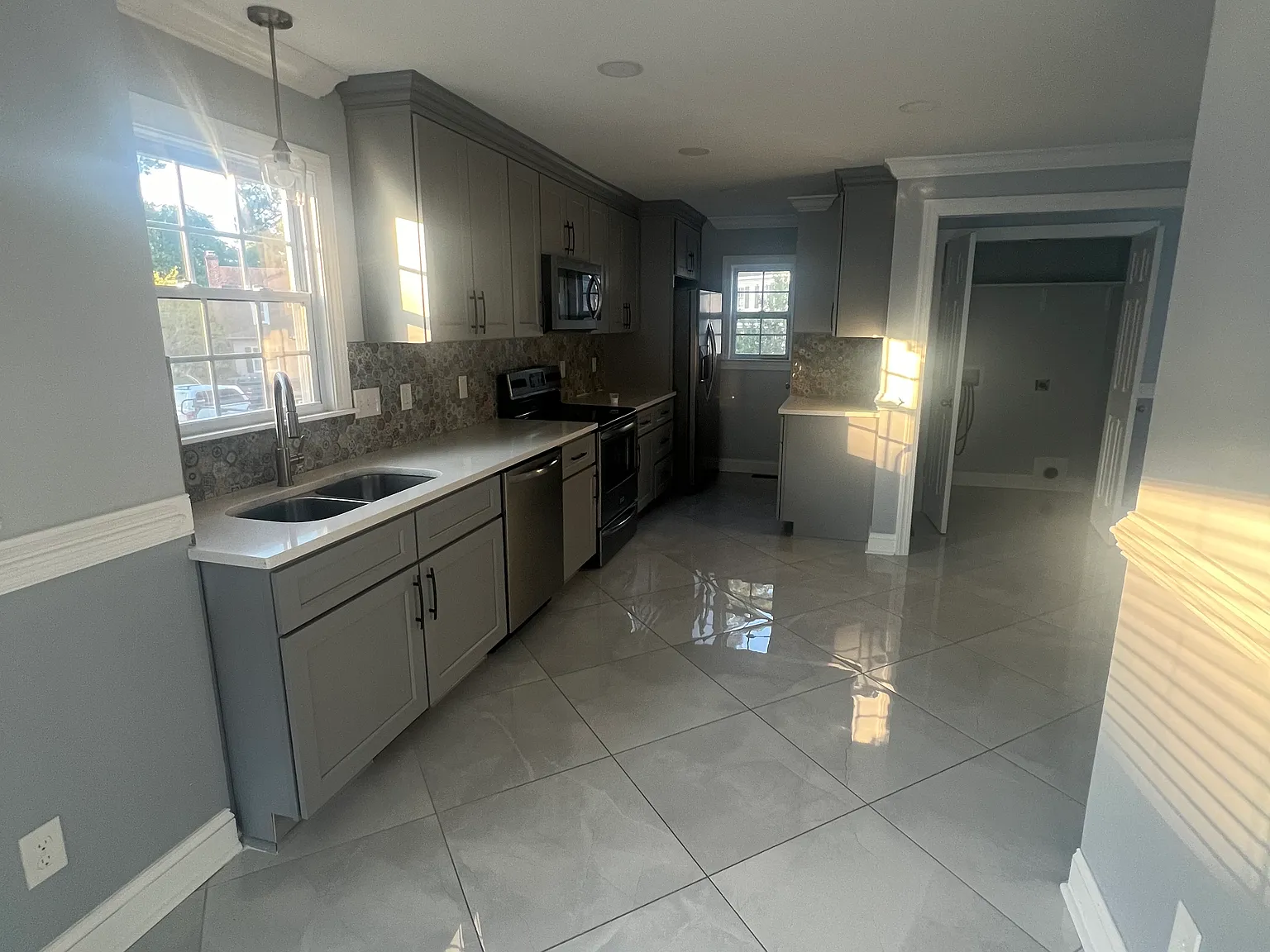 3 bed, 2.5 bath, 1456 sqft, $2,200 — Photo 4