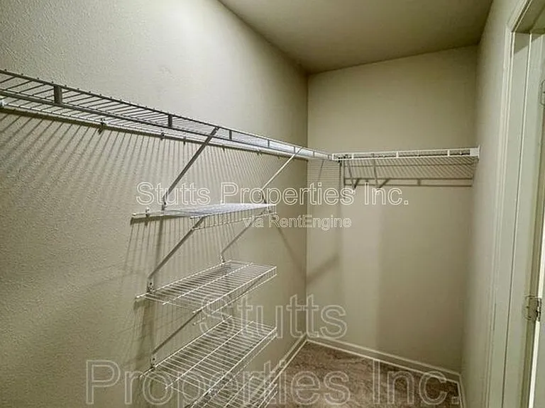 101 Gin Ct #702 — Photo 8