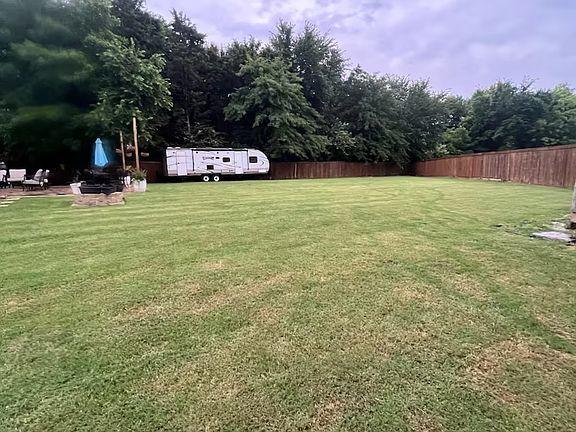 5th image of 6659 Leaning Oaks St #75241