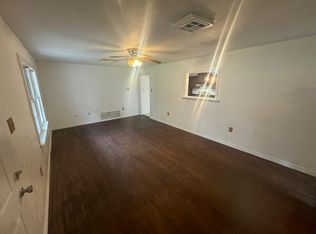 240 Russell St, Bridge City, TX 77611