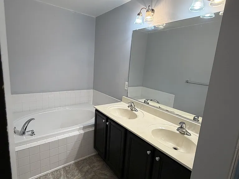 1918 Lennox Dr — Photo 25