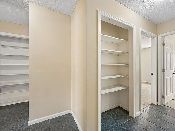 4th image of 226 Greenbriar Rd