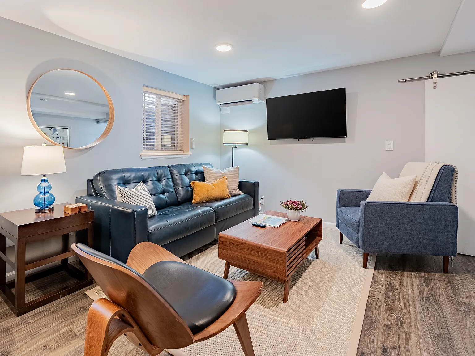 1 bed, 700 sqft, $2,800 — Photo 2