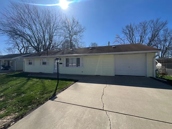 6 Ridge Ct, Springfield, IL 62703