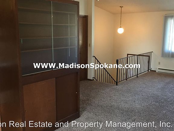 3rd image of 14012 E Broadway Ave