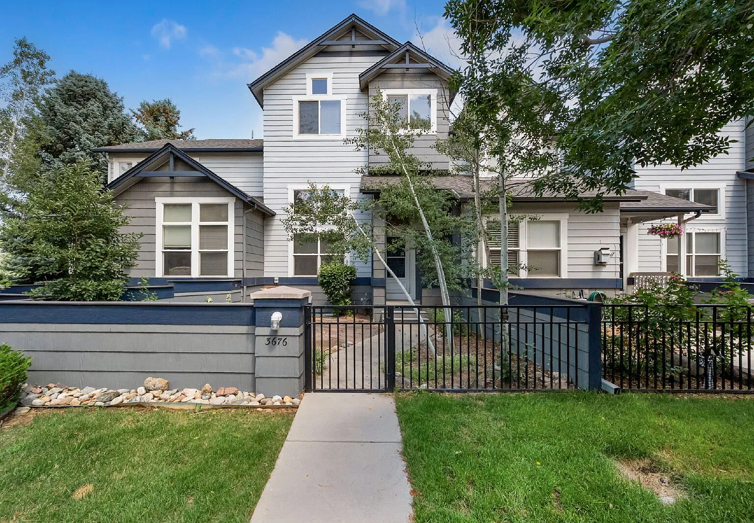 3 bed, 3.0 bath, 2350 sqft, $2,440 — Photo 1
