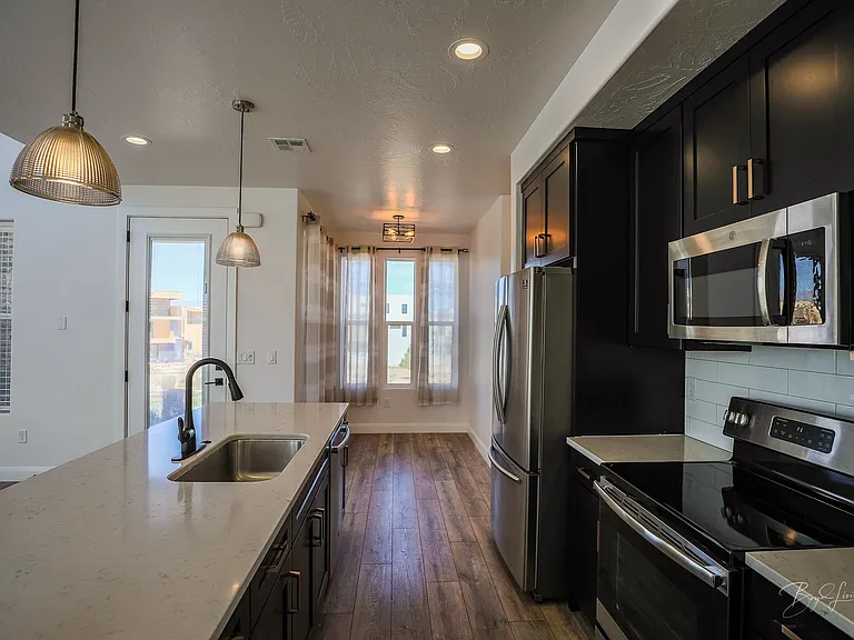 5528 S Ochre Ln — Photo 9