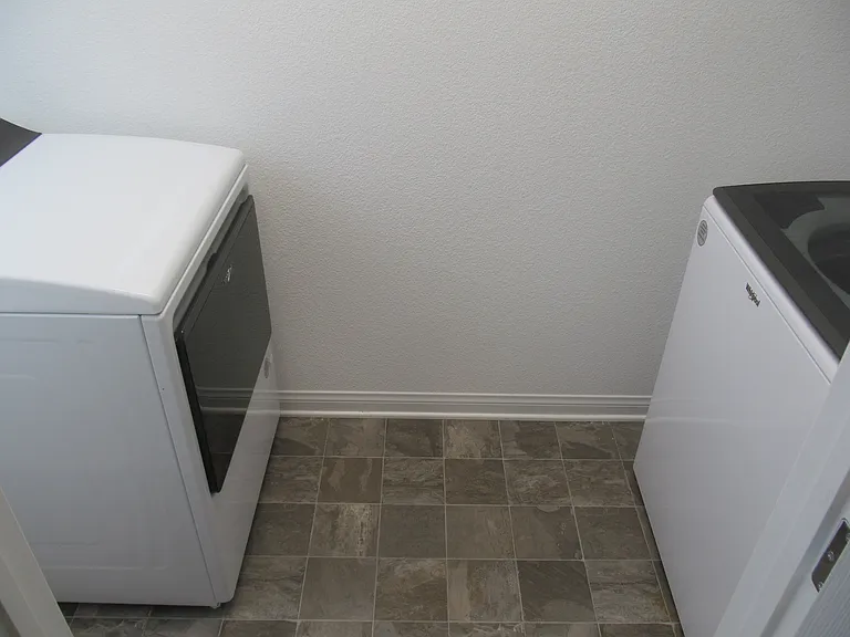 7841 Tyrell Peaks St — Photo 20