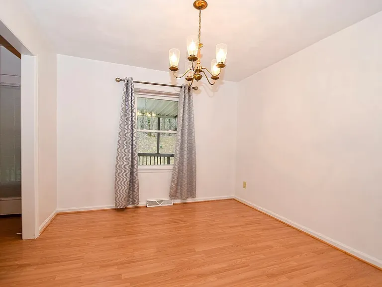 5515 Lynn Dell Rd — Photo 4