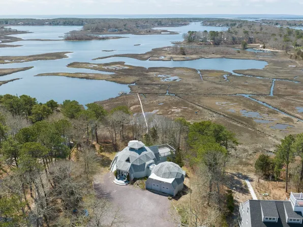 37 Amy Brown Road, Mashpee, MA 02649