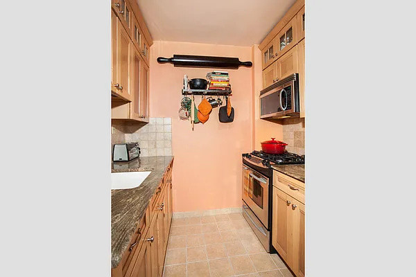 Sold by Stribling | media 29