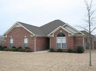 126 Castlehill Dr, Meridianville, AL 35759