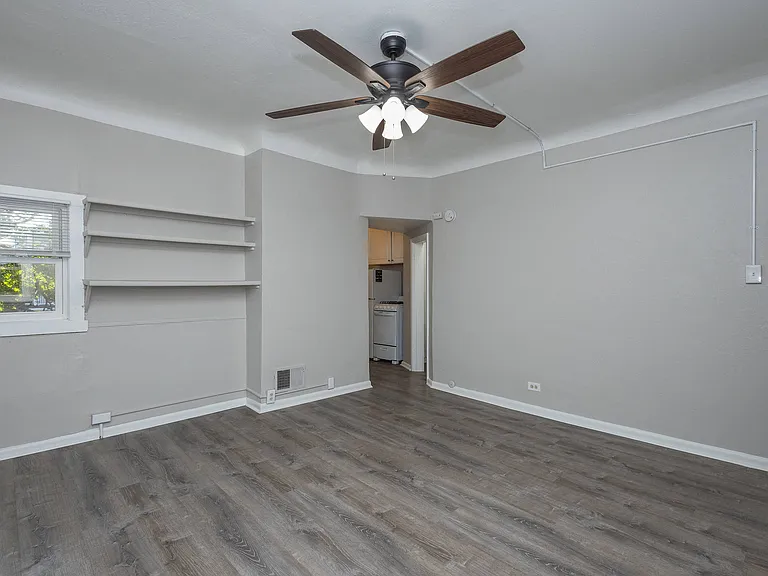 1141 N Washington St — Photo 22