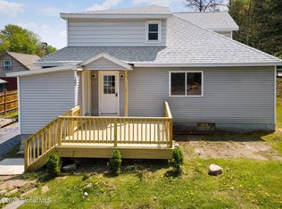102 5th St, Saratoga Springs, NY 12866