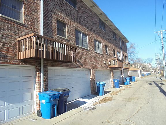 2nd image of 1116 Des Plaines Ave Unit B