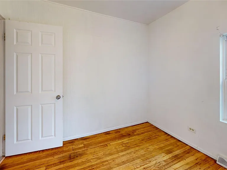 810 Lowell Blvd — Photo 12