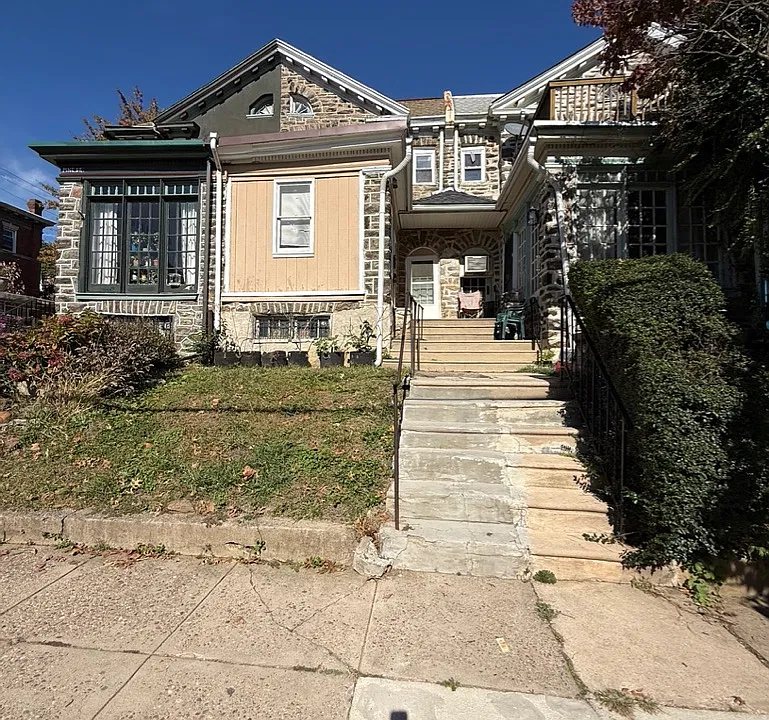 49XX Pine St
