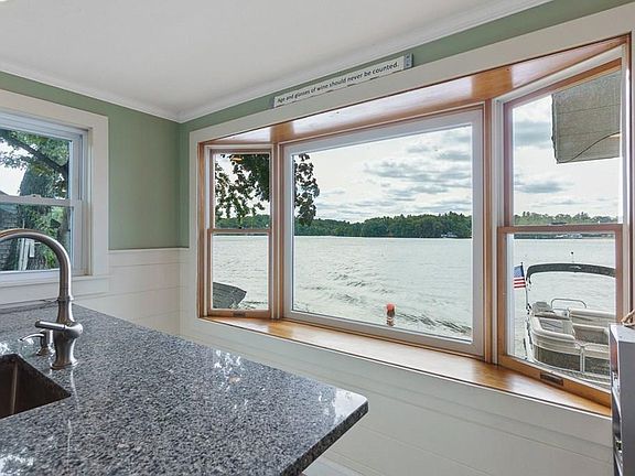 4th image of 255 Prospect St