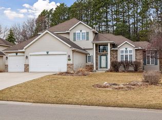 3634 Bailey Ridge Dr, Woodbury, MN 55125
