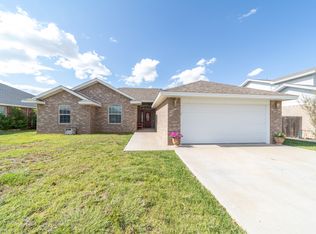 3704 Benjamin Davis Dr, Clovis, NM 88101