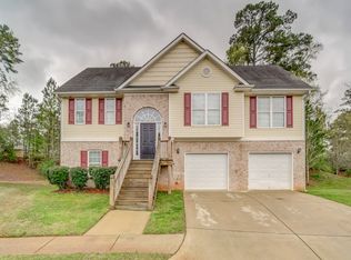 34 Grier Ln, Newnan, GA 30263