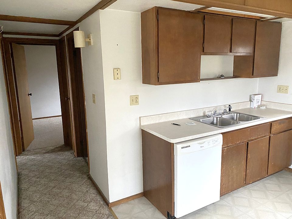 1st image of 1604 Jelinek Ave