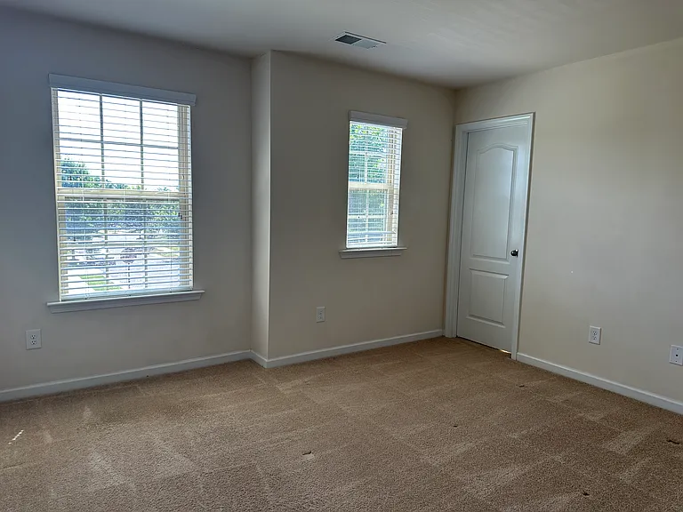 4001 Oakmere Rd — Photo 28